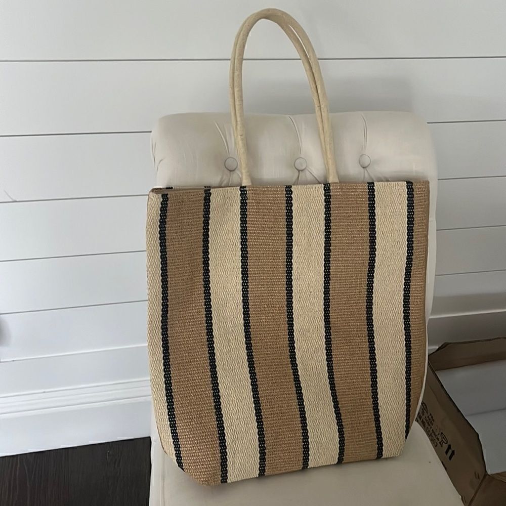 A new day striped beach tote bag - NEW